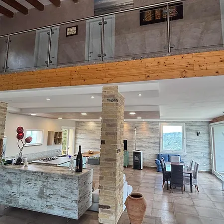 Loft Irene With Private Pool Tergu