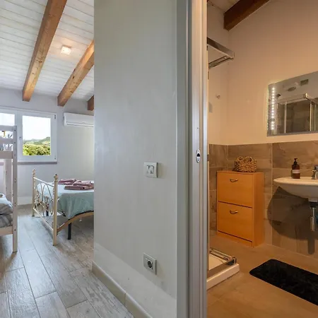 Loft Irene With Private Pool Tergu