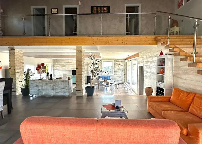 Loft Irene With Private Pool Villa *